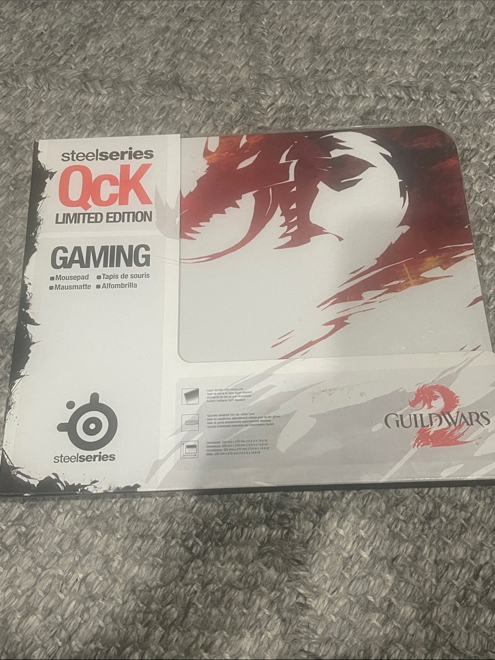SteelSeries QcK Limited Edition Guild Wars 2 Gaming Mousepad - Black & Red